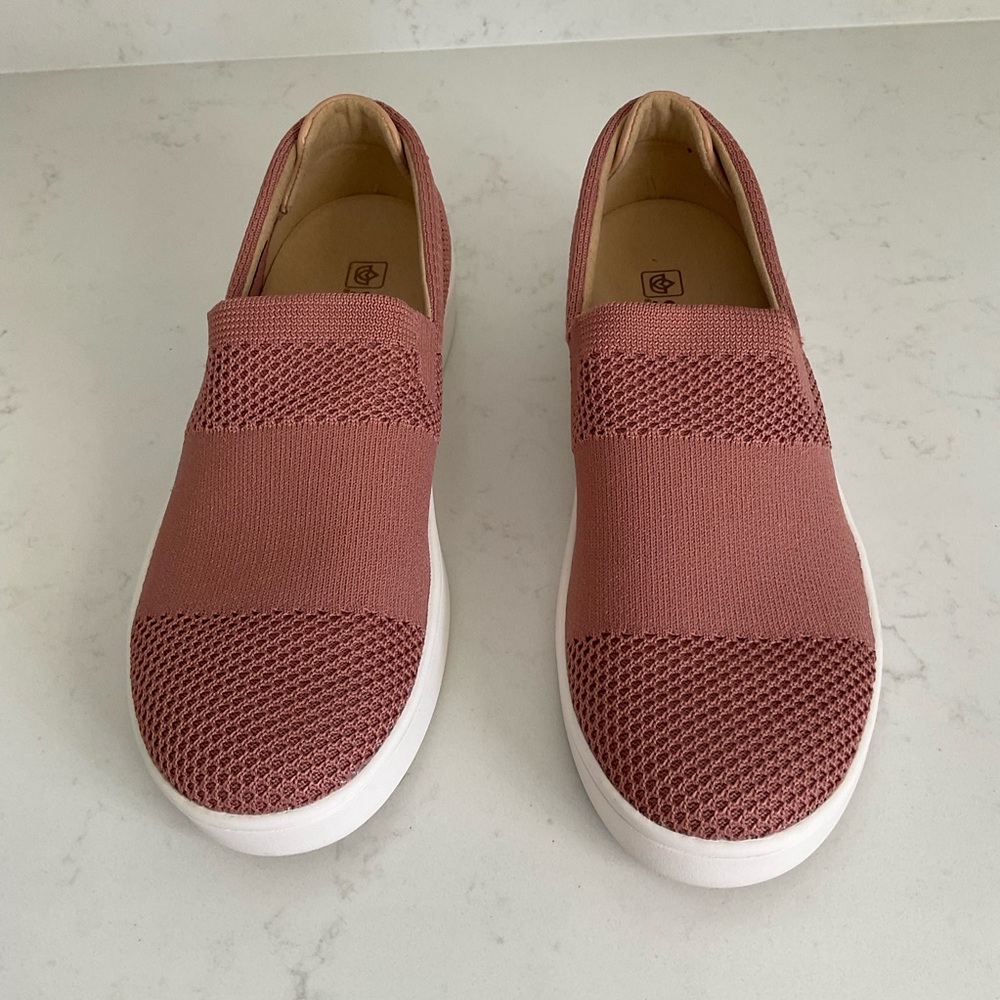 Spenco Orthotic Mesh slip on women’s shoes